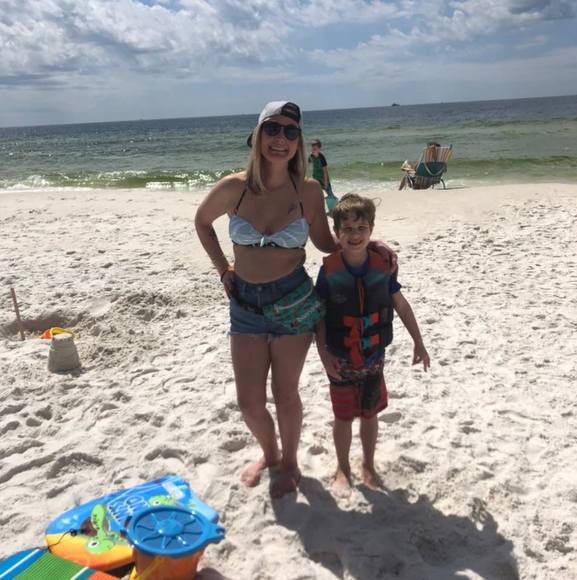 Meet your Posher, Whitney - Picture 1 of 1